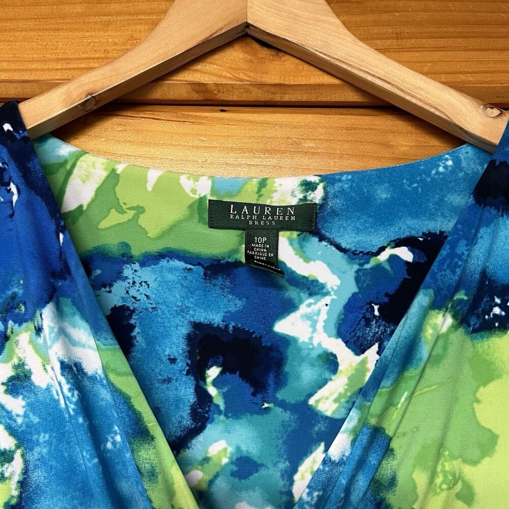 Lauren Ralph Lauren Floral V-Neck Sheath Dress, Ruched Waist Women's Size 10P - Picture 3 of 6